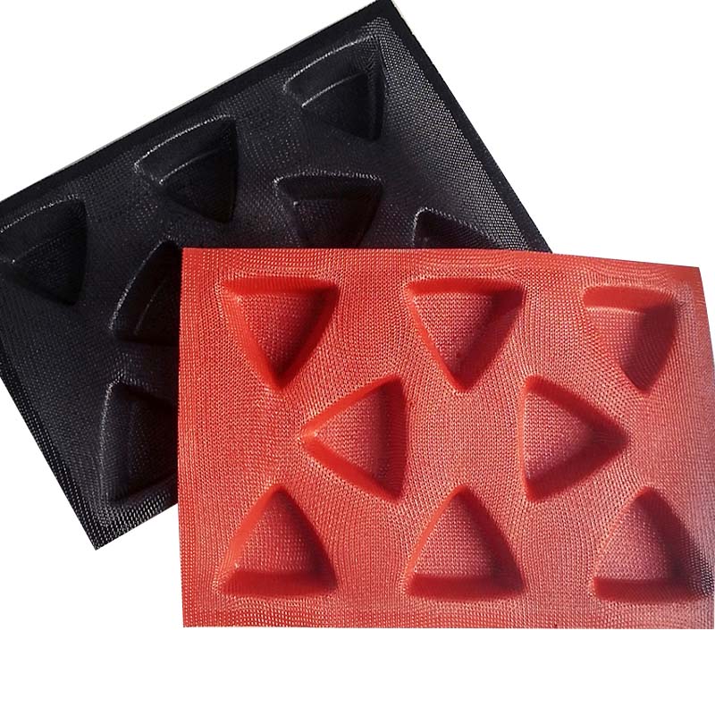 Wholesale Factory Direct FDA Silicone  Triangle Cake Mold 8 Cup